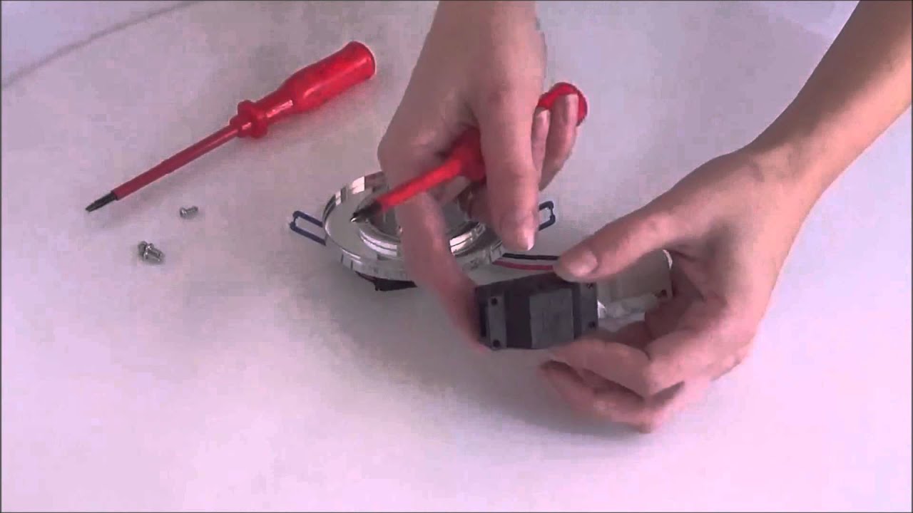 TUTORIAL Jak podłączyć oprawę halogen oczko LED Candellux 2226965 - niebieski pasek led