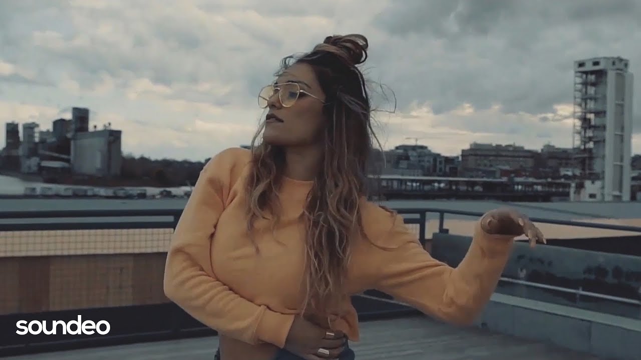 Wayfloe - Echoes (ft. Aleesia) | Official Video