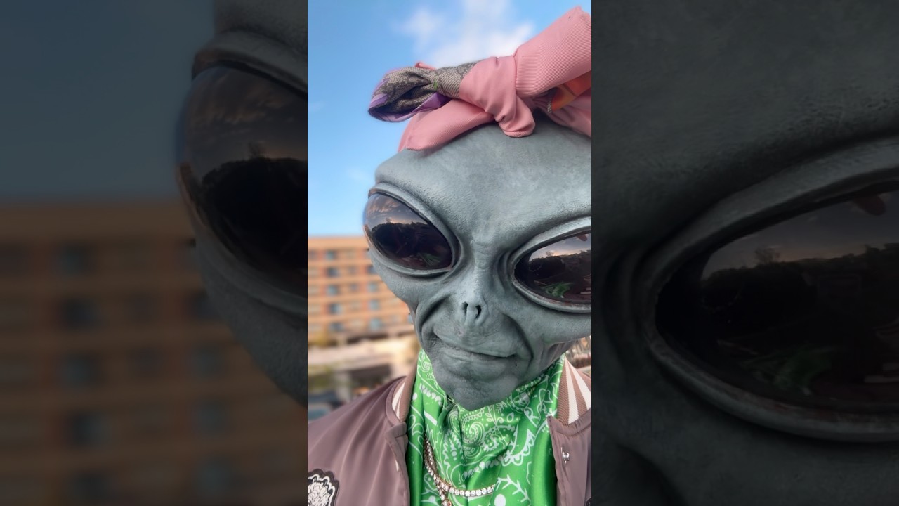 Э-э, даже не пытайтесь скрыть эту дрянь здесь, внизу! #ripzarlax #spacegoddathug #spaygawd #invad...