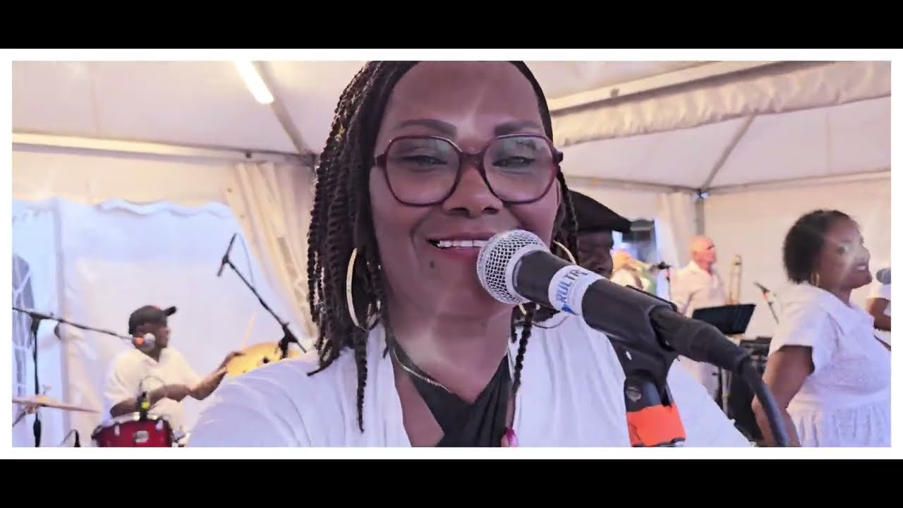 BARIKAD A MARIE-GALANTE TERRE DE BLUES (  Vidéo Officiel)