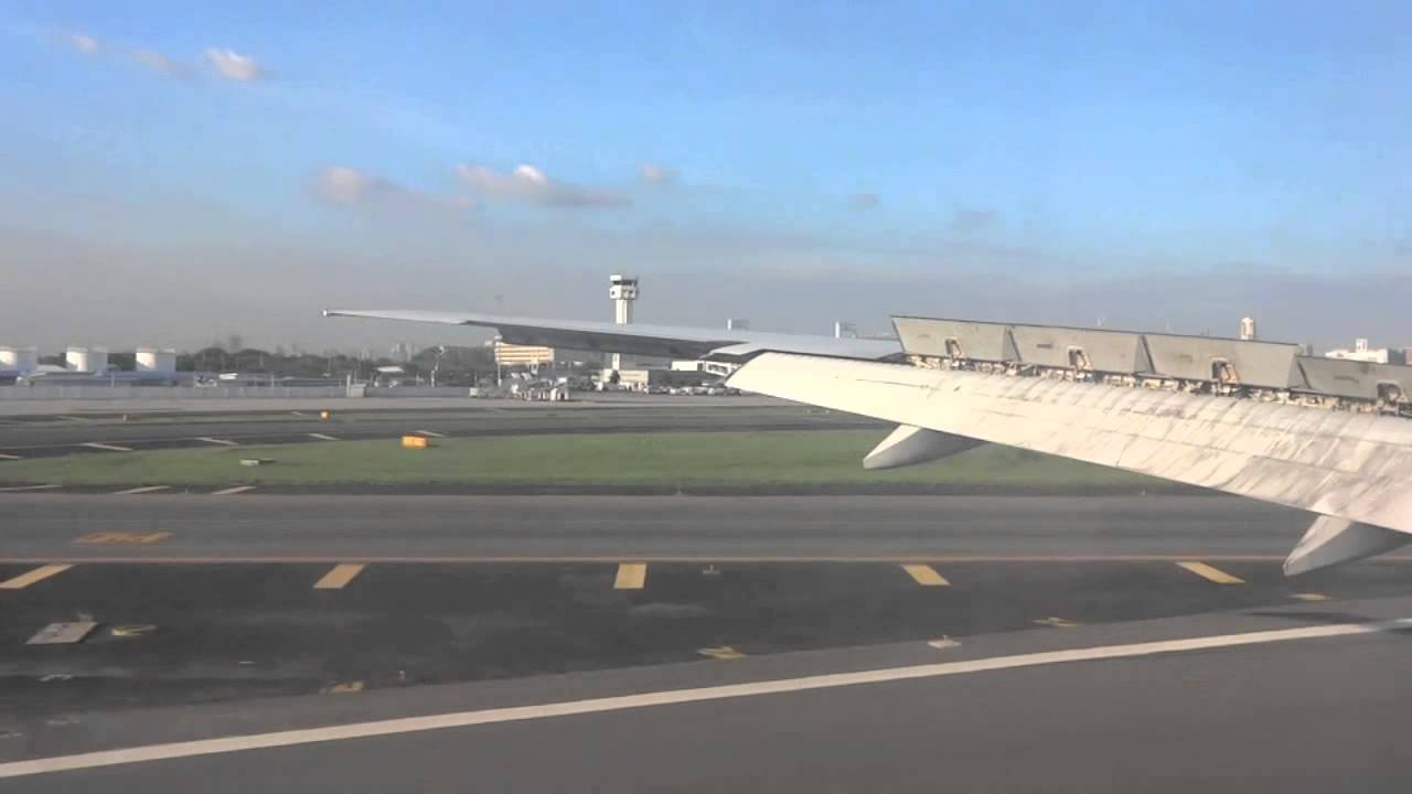 Emirates 777-300ER Dubai - Manila landing
