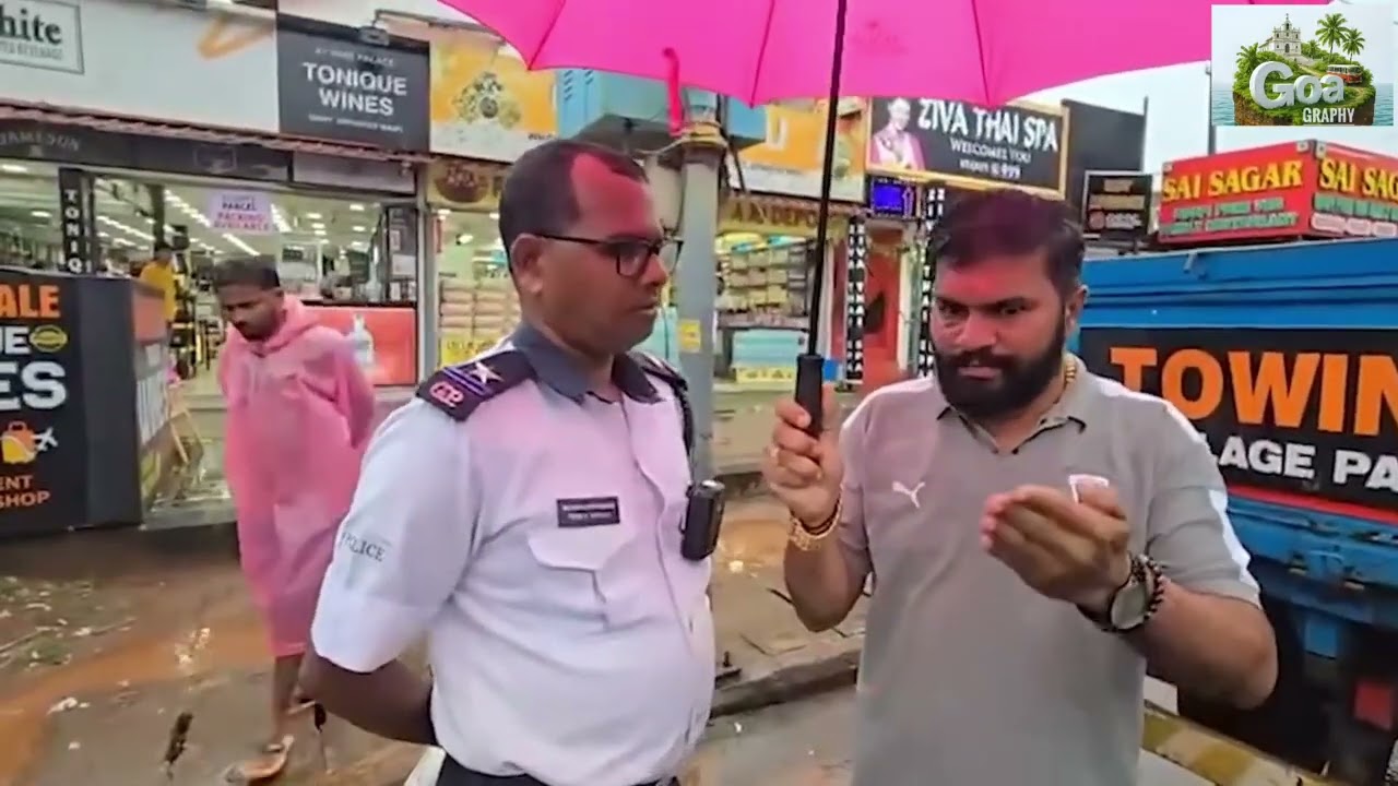 Tourist gives a strong lesson to Goa traffic police after his bike was clamped in Calangute #GoaNews