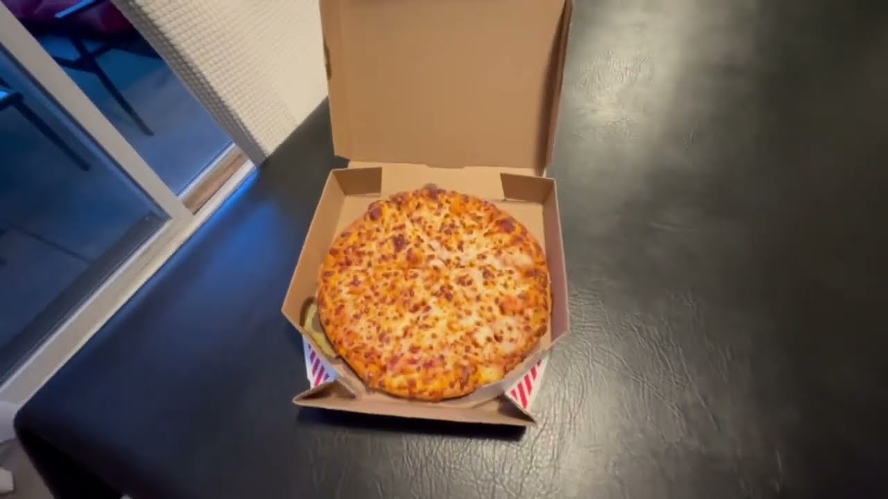 Ordering Pizza on a Nintendo Wii! (Wii Food Channel)