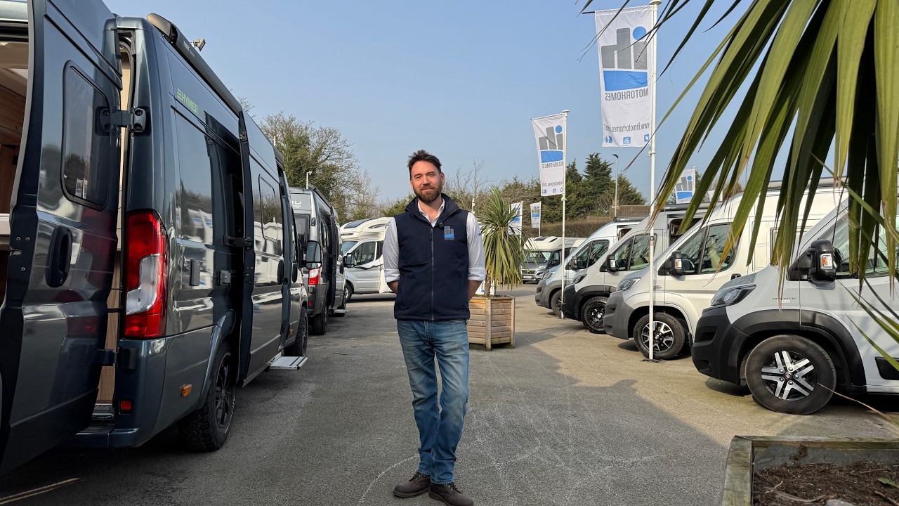 Почему большие автодома — это ошибка (и что купить вместо них)