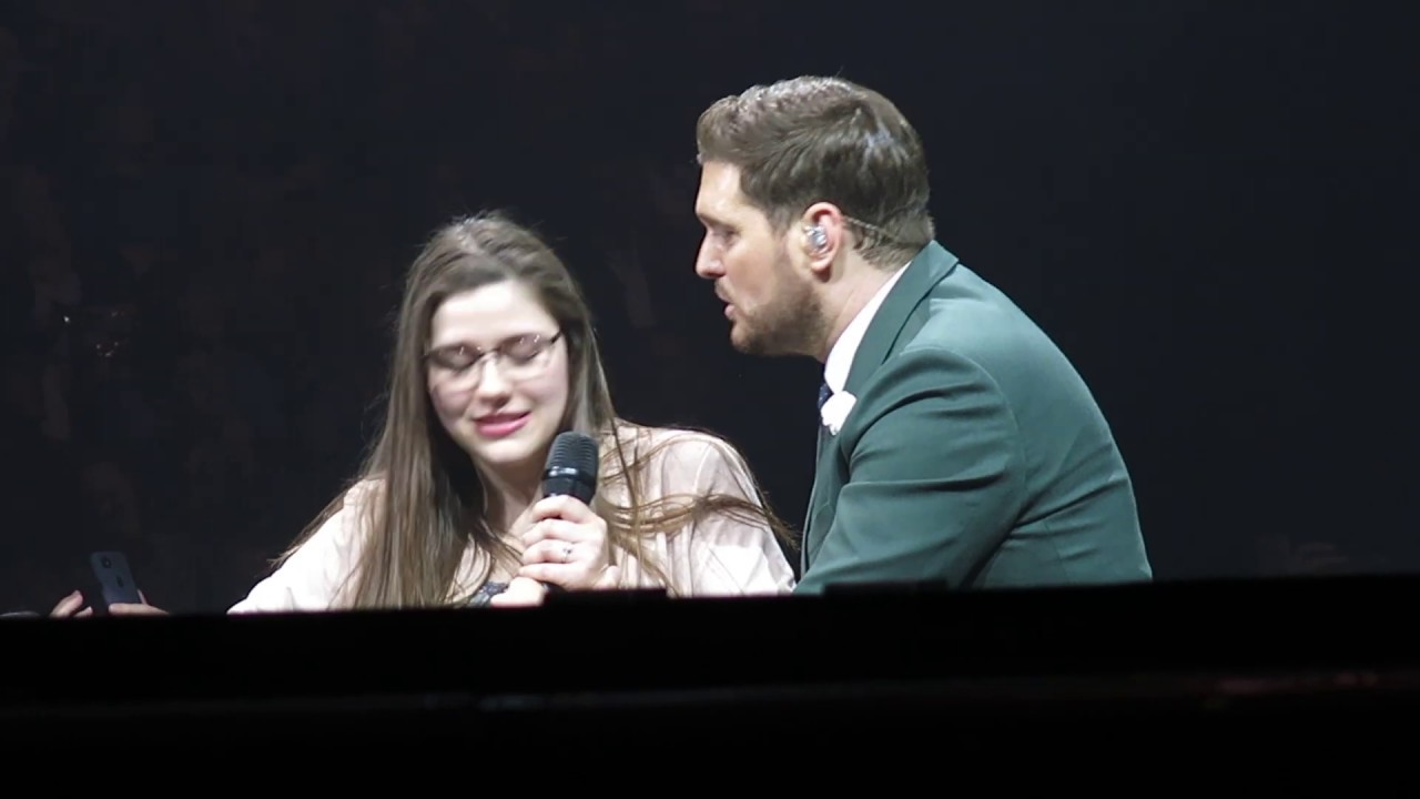 Michael Buble sings Everything with Alissa Trainer Pinnacle Bank Arena 2019