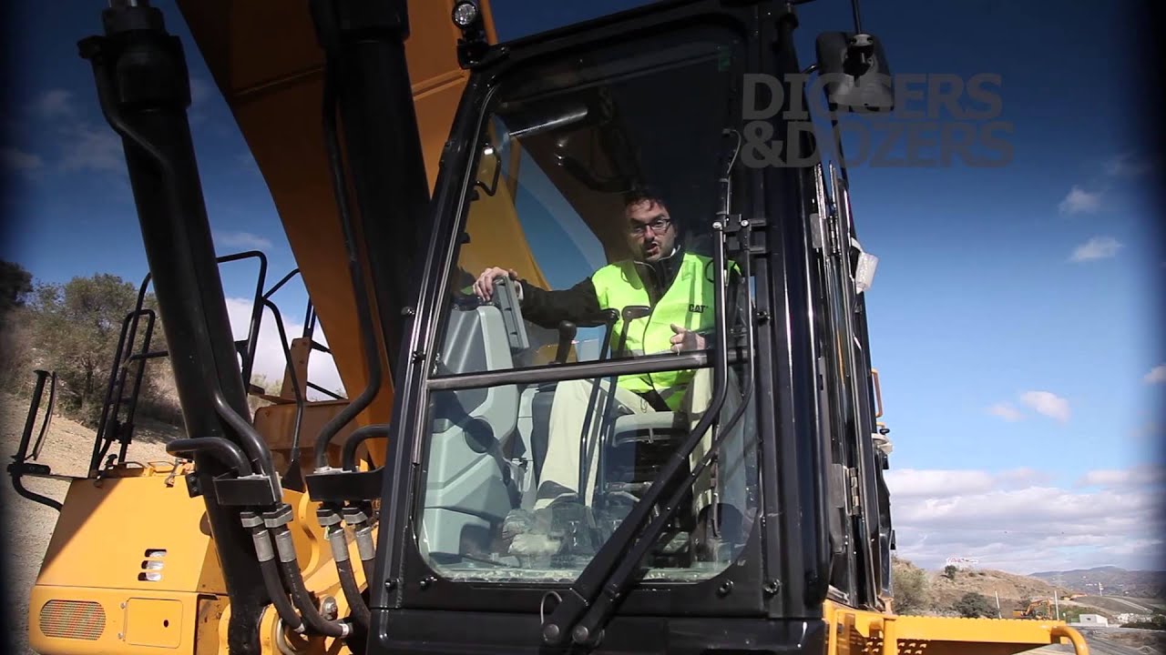 Caterpillar Excavator 374F Walk Around