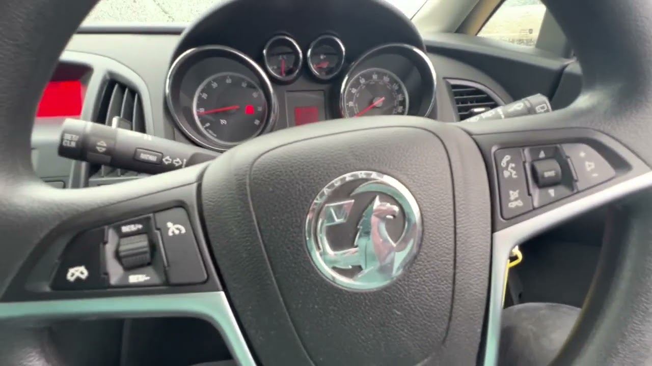 2012 Vauxhall Astra 1.6L active 5spd manual