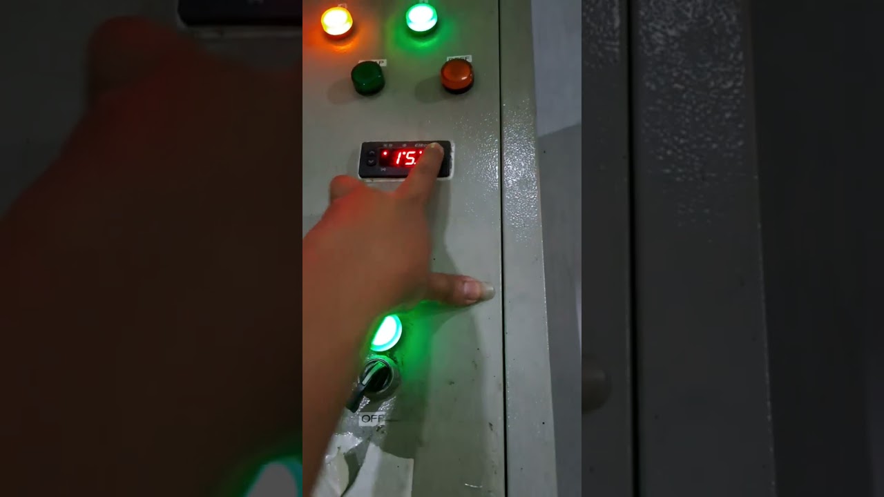 KOMPRESI LEMAH DAN PENGGANTIAN EKSPANSI PADA CHILLER 