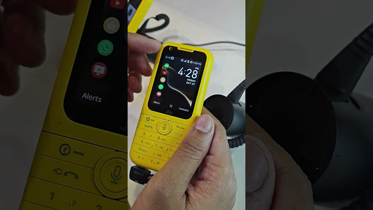 JioPhone Prima 4G First Look and Hands on | Priced at just Rs 2,599