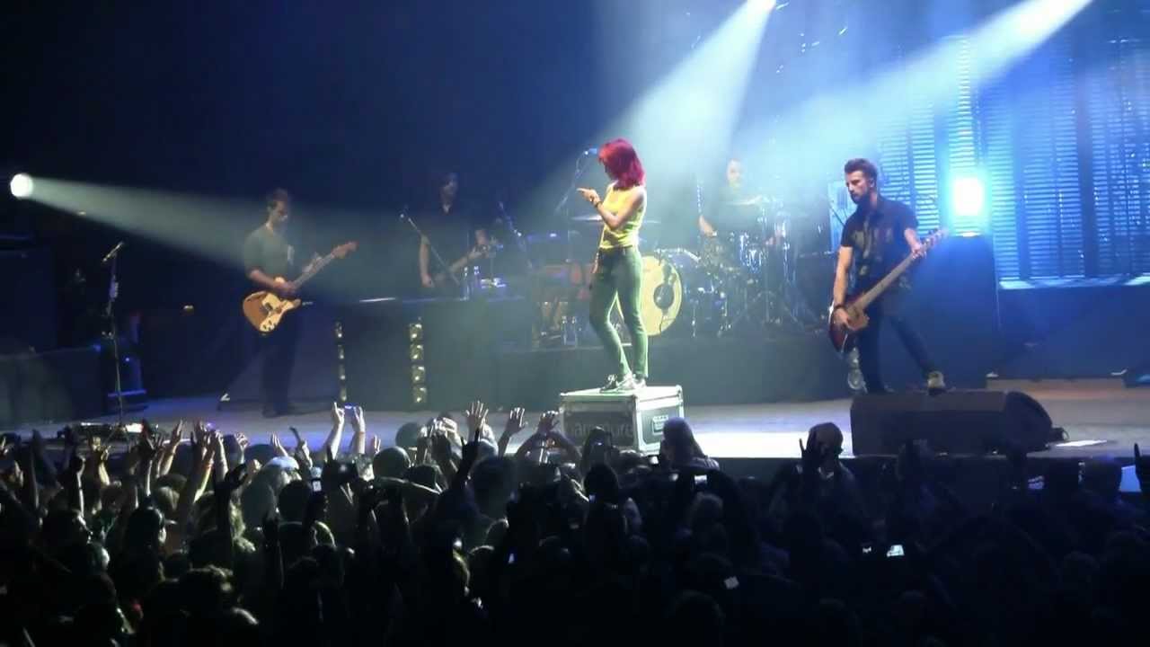 Paramore- Complete, Unedited Glens Falls Concert (1hr32min) August 1, 2010