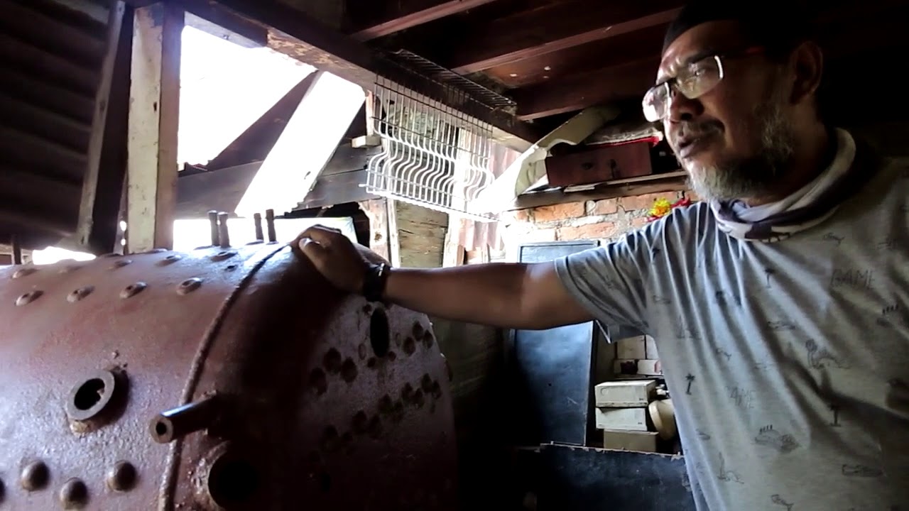 SEPUR MLEBUNG DAPUR Loko Masuk Rumah di Ex Camp 1 Riau Death Railway Loko Seri C Kiriman dari DSM?