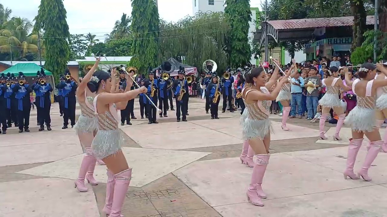 Cachiporristas de El Salvador