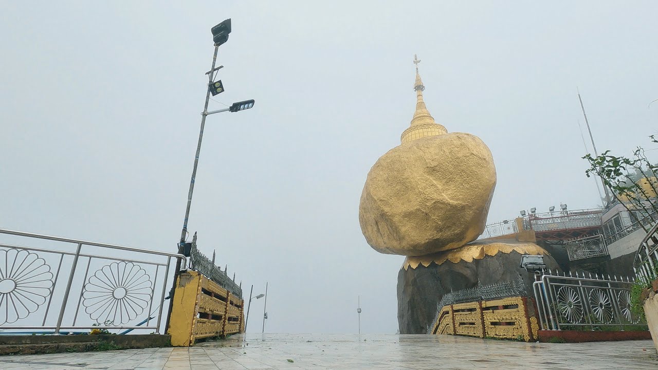 Misty Golden Rock in Mon State: Is it worth visiting Kyaiktiyo during the rainy season?