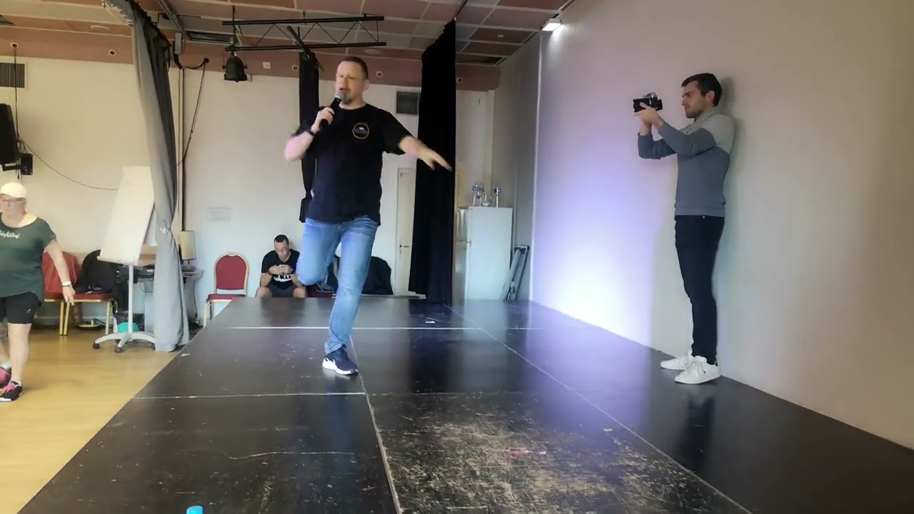 Shoop - Darren Bailey demo improver