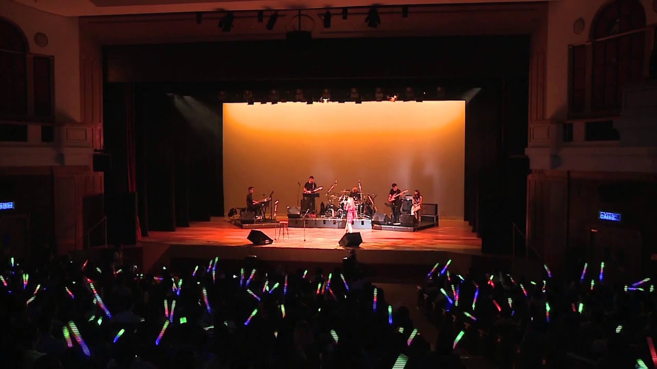 Connie Talbot - Beautiful World (Live in Hong Kong)