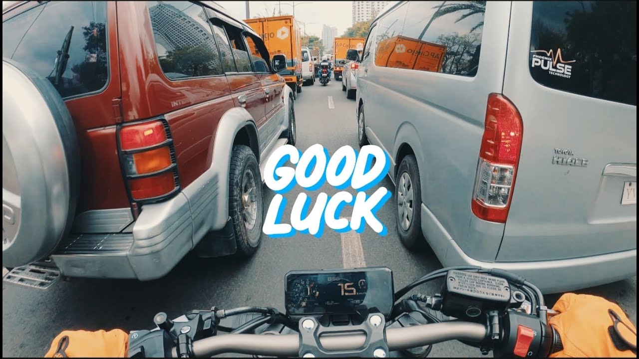 CAN A BIGBIKE SQUEEZE IN-BETWEEN HEAVY TRAFFIC? | CB650R | GOPRO HERO8 FOOTAGE