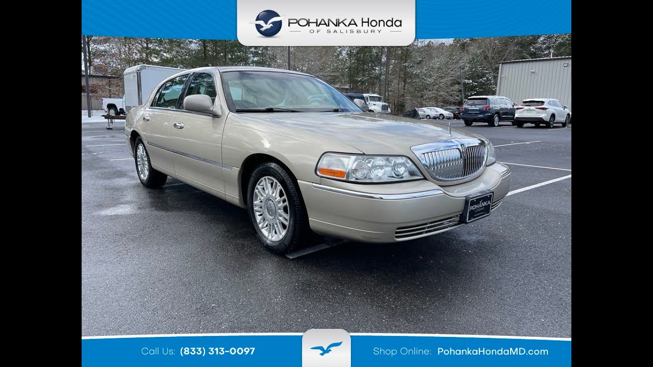 2011 Lincoln Town Car Signature Limited ** FULL SIZE LUXURY ** V8 POWER