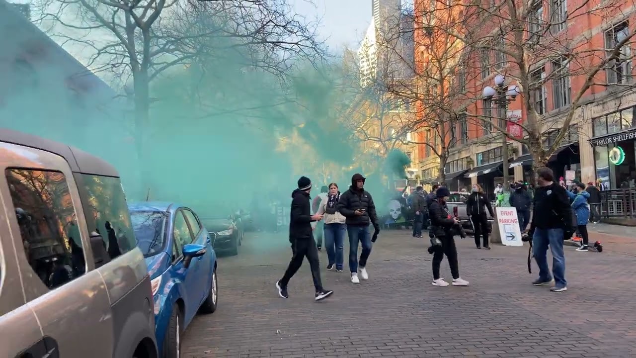 Seattle Sounders Fans March from Pioneer Square to Lumen Field Seattle🏟️⚽️#Seattle #SeattleSounders