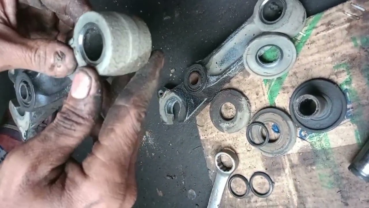 #bajaj MAXIMA Z FRONT STERING AND LINK PIVOT PMS