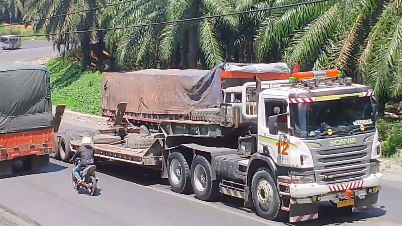 Tanjakan bukit kodok jln lintas sumut tanjakan mahnet #truklintassumut#bukitkodokvideo 
