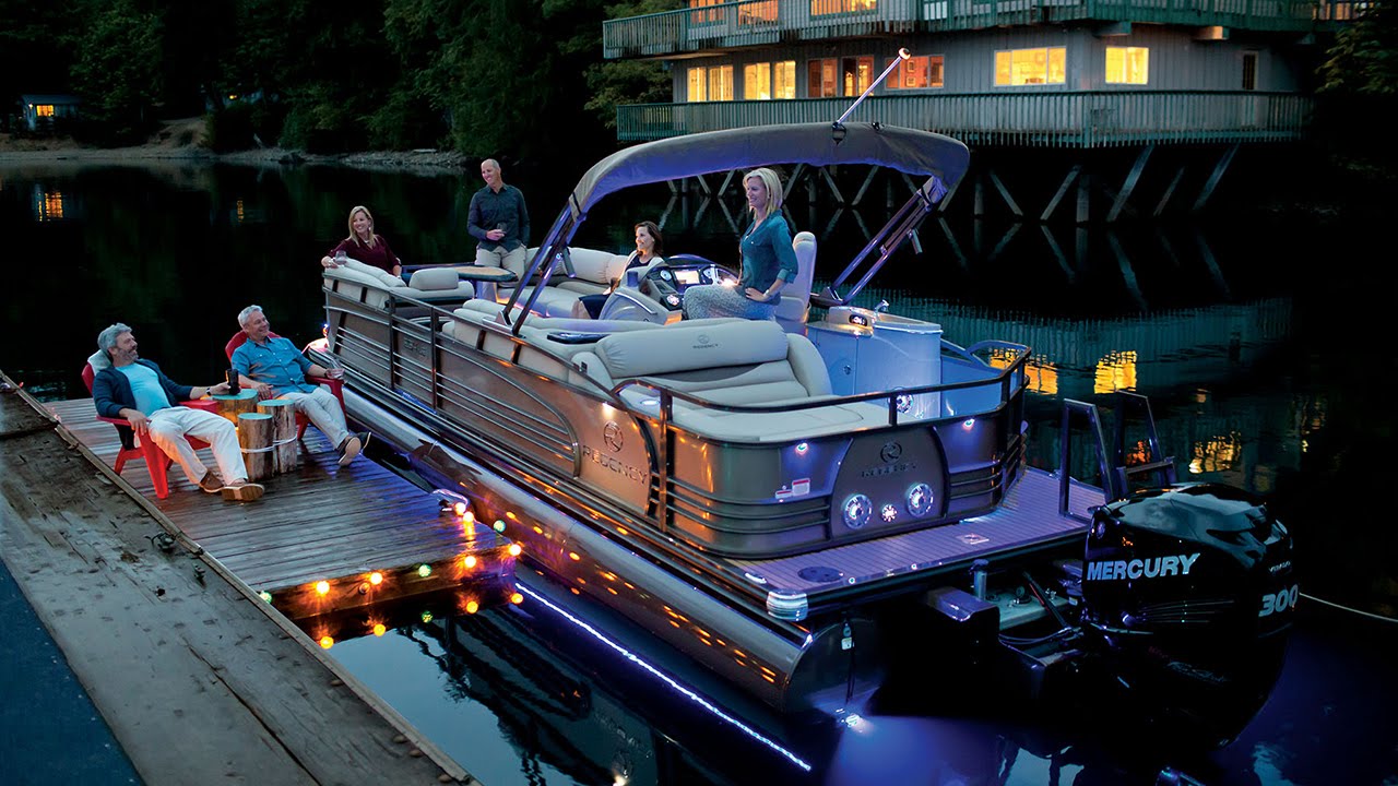 REGENCY Boats: 2016 254 LE3 Luxury Pontoon Boat