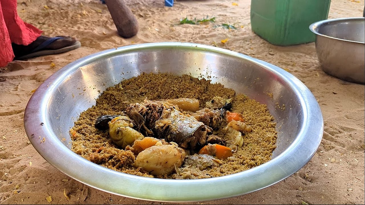 Préparation du niéleng (couscous) à Diarrère, Sénégal 🇸🇳