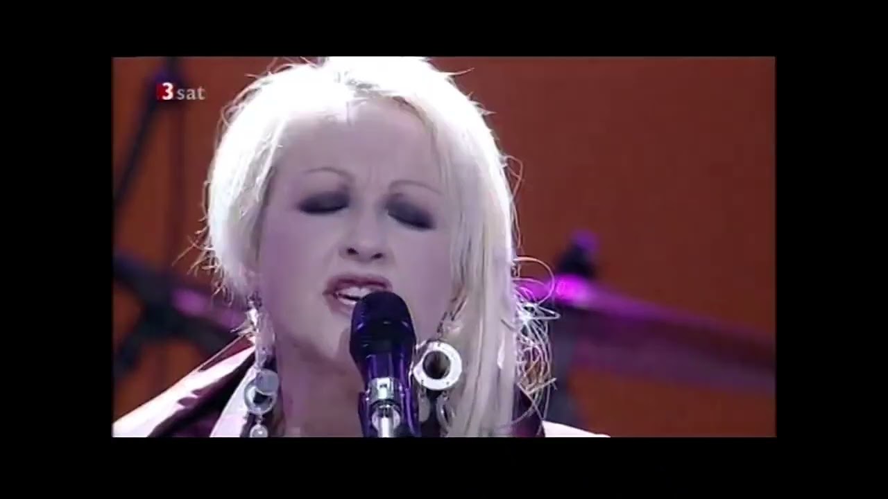 Cyndi Lauper - AVO Session Basel 2008