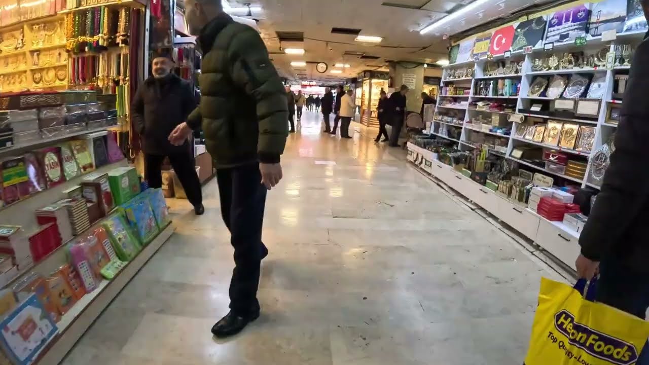 شارع الامنيات انتهت قصته مثل ما هوايه ناس انتهت قصتها بهذا الشارع