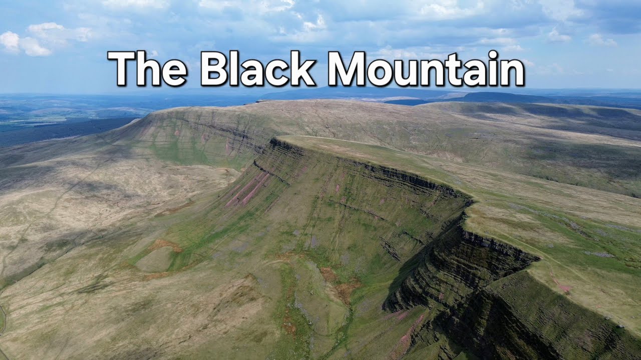 The Black Mountain       Fan Brycheiniog