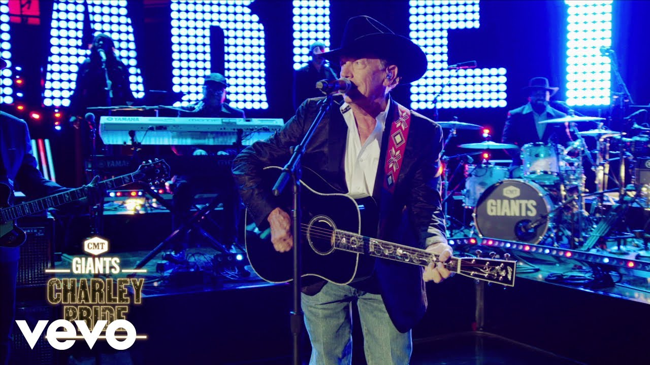 George Strait - Is Anybody Goin’ To San Antone (Live From CMT GIANTS: Charley Pride)