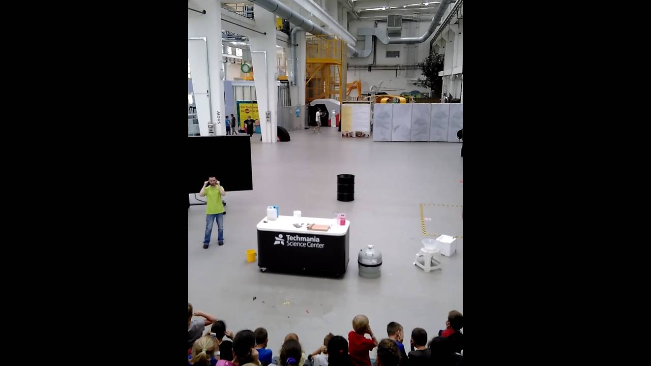 Techmania Nitrogen Explosion