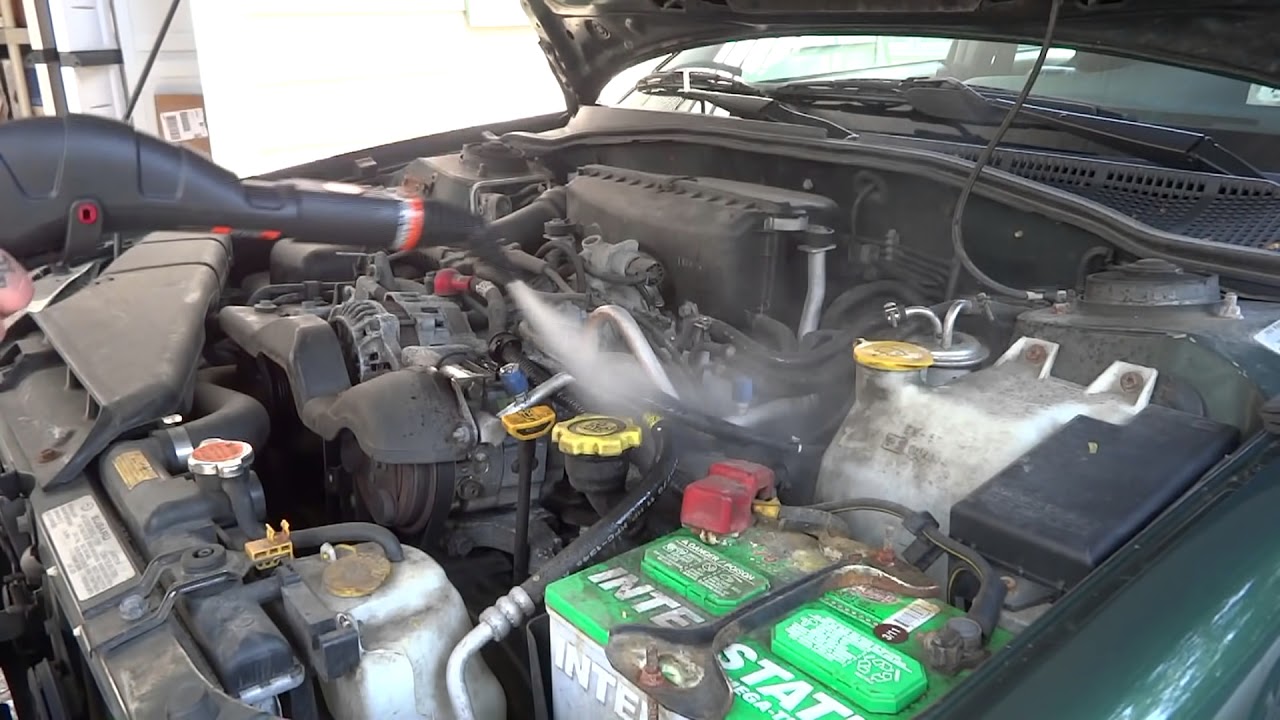 Steam clean your engine with the Wagner 915 Steamer