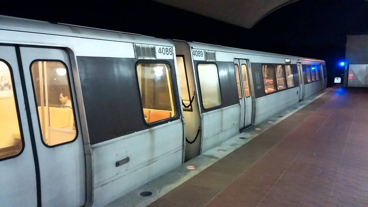 WMATA Metrorail - CAF 5000 Series #5083 on the Red Line at Twinbrook [Mobile Video]