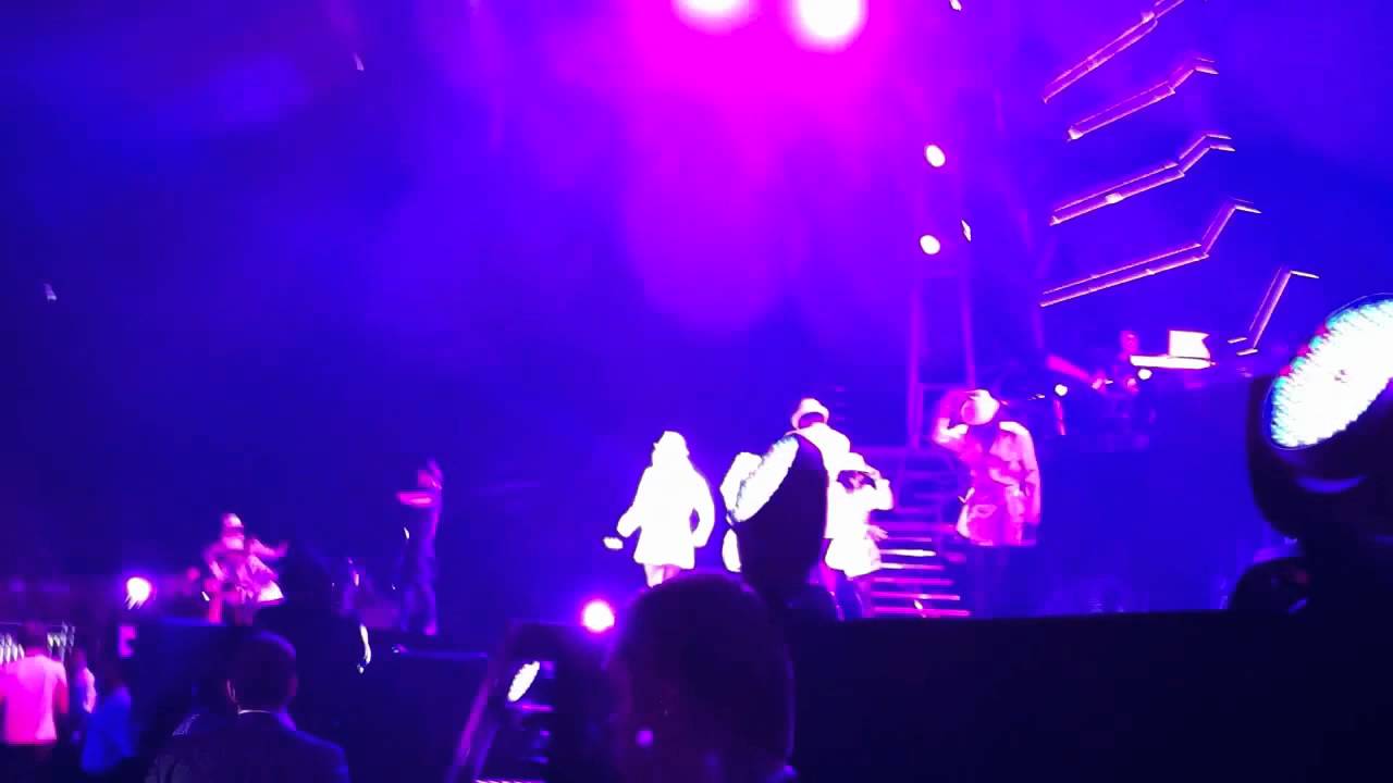 JEDWARD BRITNEY CONCERT