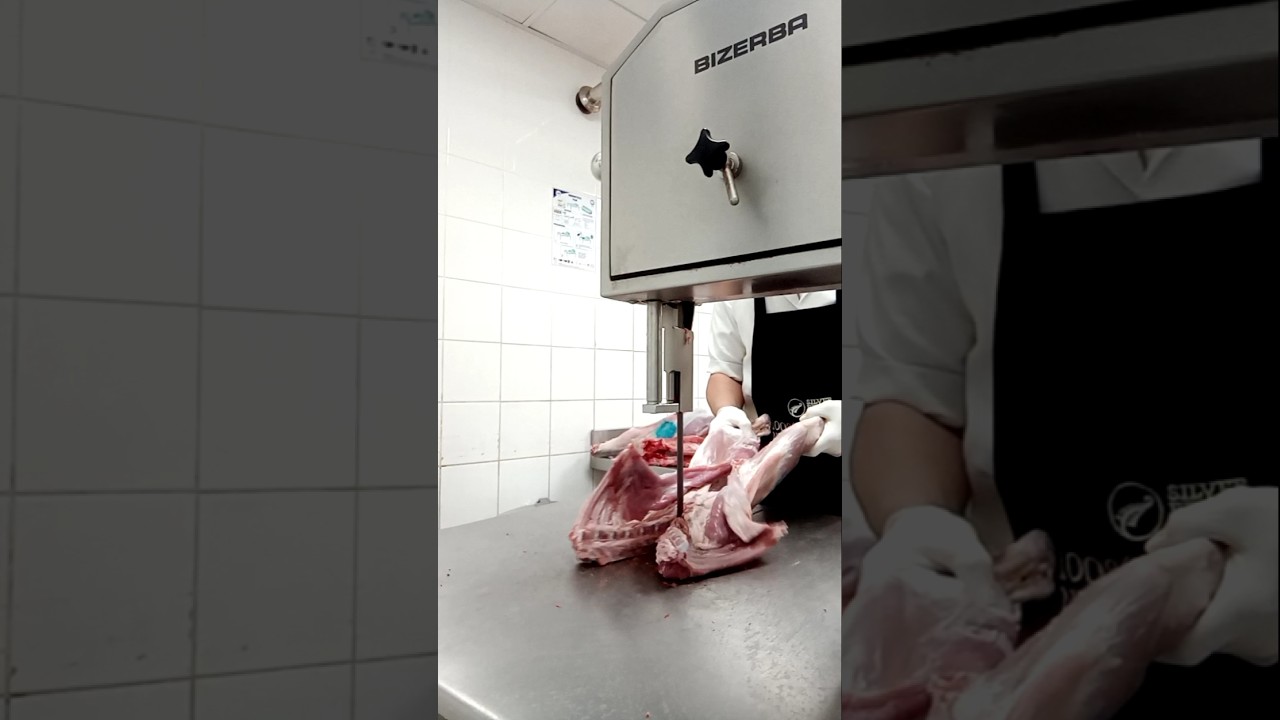 Goat and lamb leg cutting