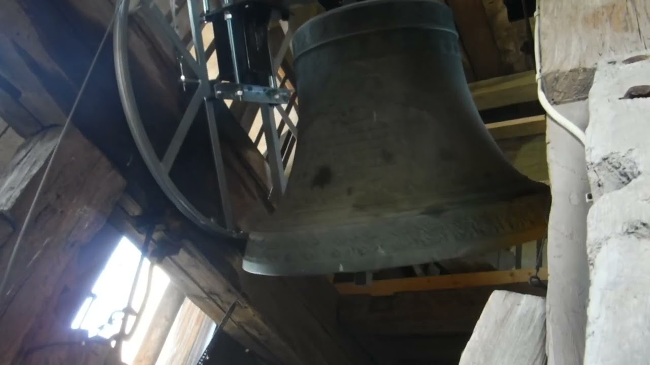 Vaksala kyrka, stora, lilla och samman med nya kläppar (sen i våras)