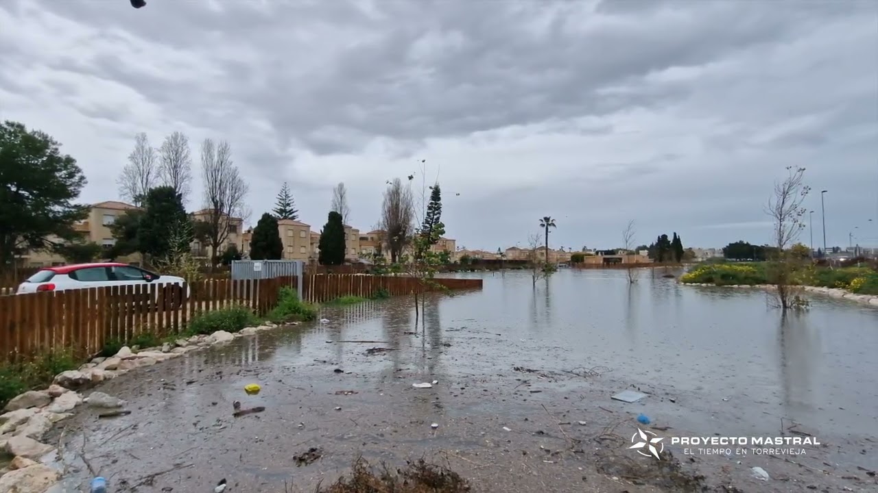 Balsas de laminación tras las lluvias en Torrevieja (10/03/2026)