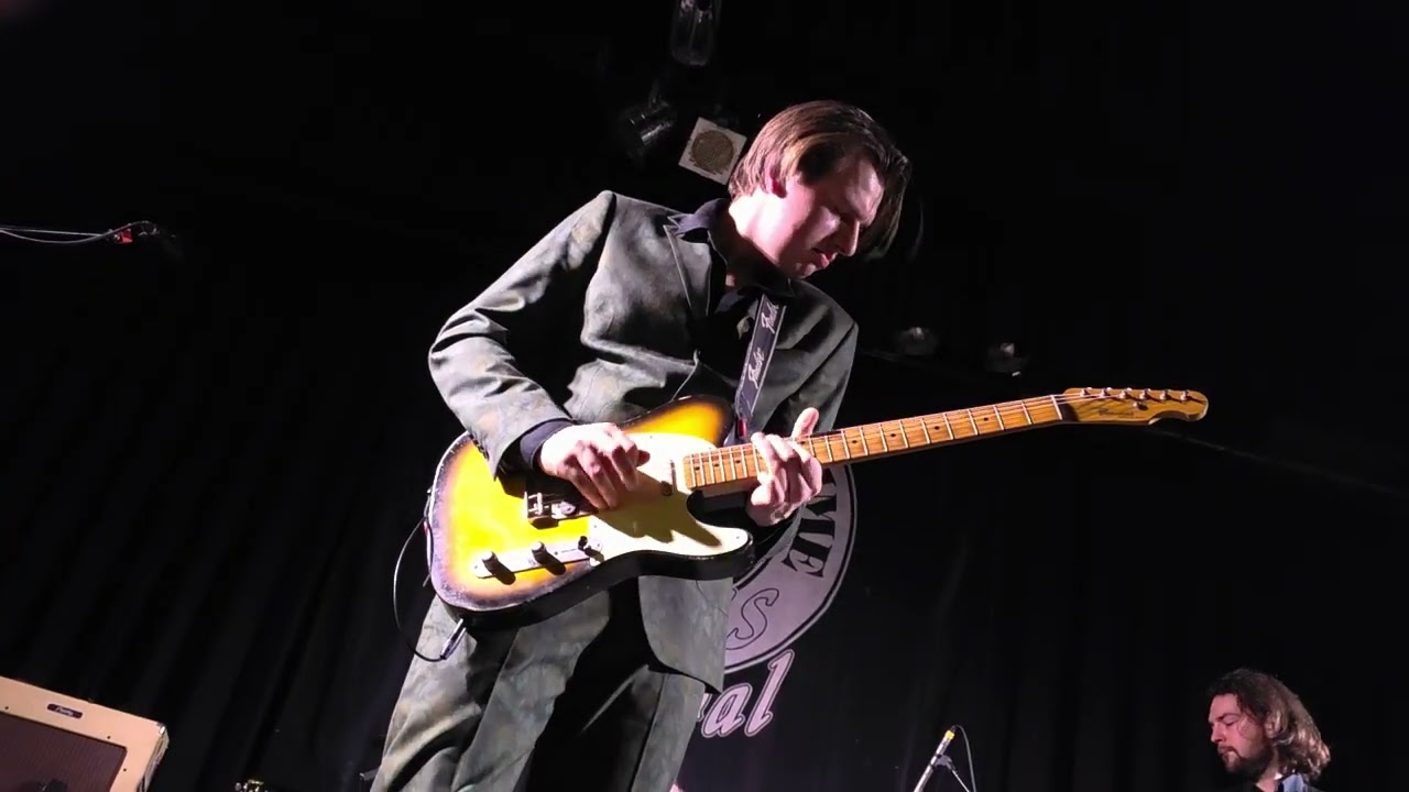 Meryn Bevelander Band 