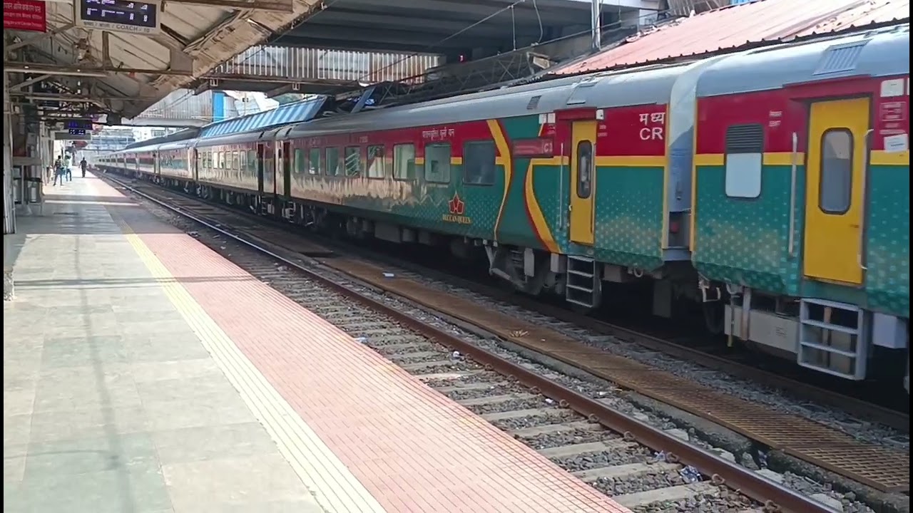 Latest train videos Indian railways station | Mumbai Central line railways station train vlog