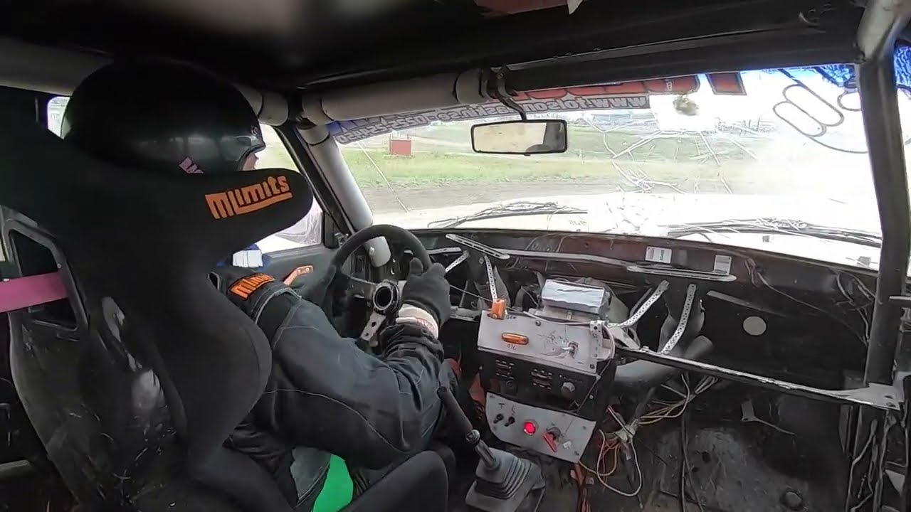 Folkrace Bollnäs 2023 in car Skrot-Johan heat 6