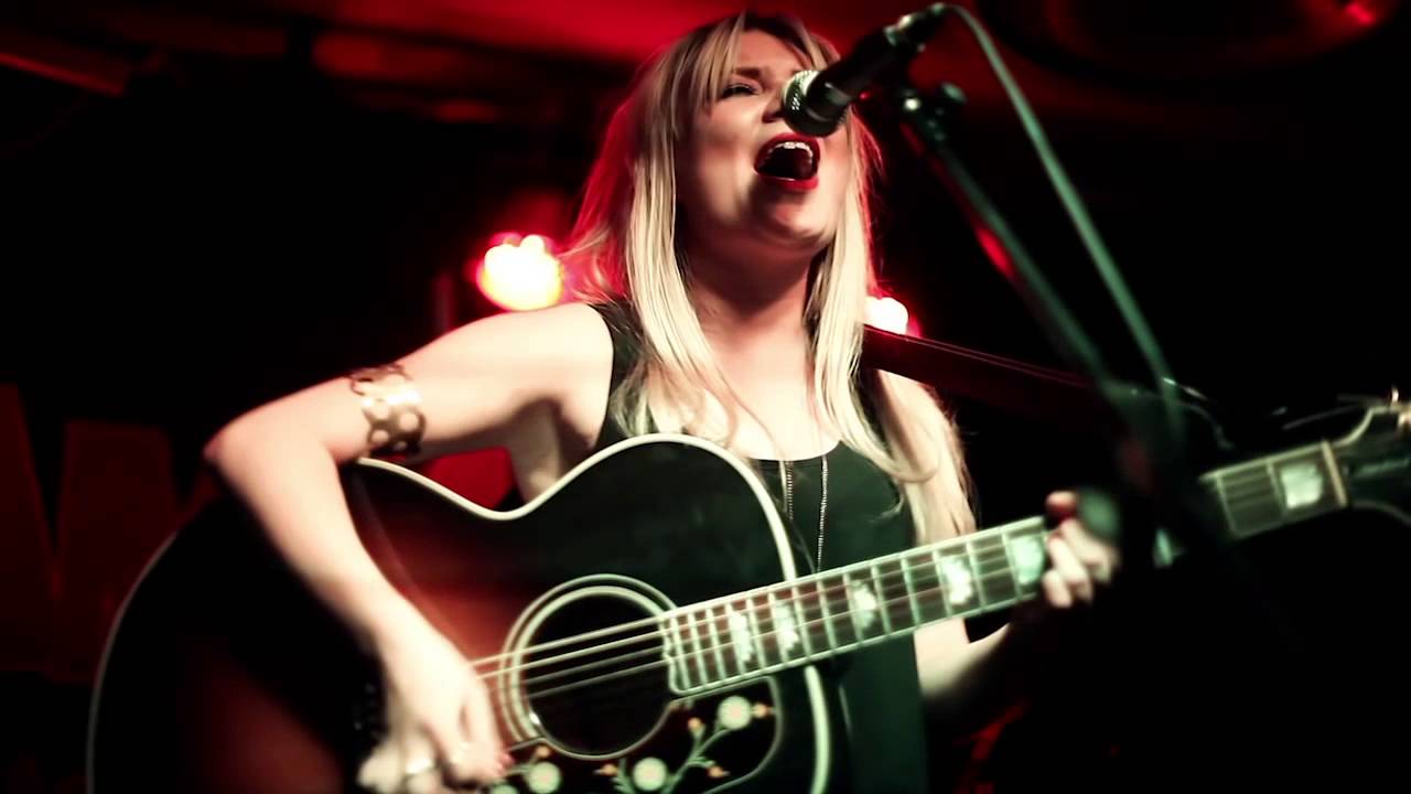 Brixton Buzz TV - Carly Connor - At Brixton Jamm