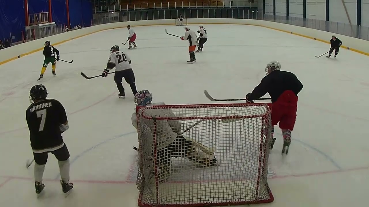 2025.11.14 Morning shinny with Sorsapuisto Butchers