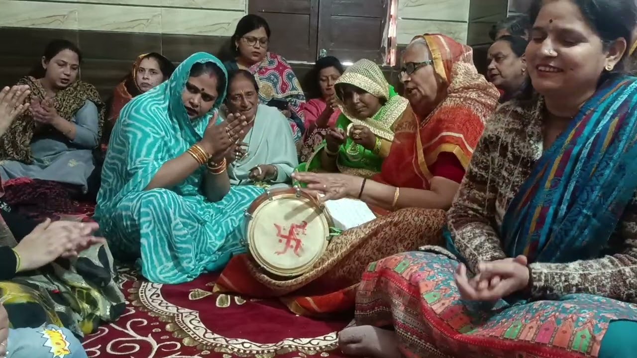 मन को छू जाता है यह भजन जब से लागी लगन तेरे नाम की यह दुनिया रही ना मेरे काम की