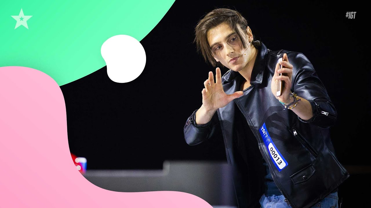 Stefano fa viaggiare nel tempo i Giudici di Italia’s Got Talent