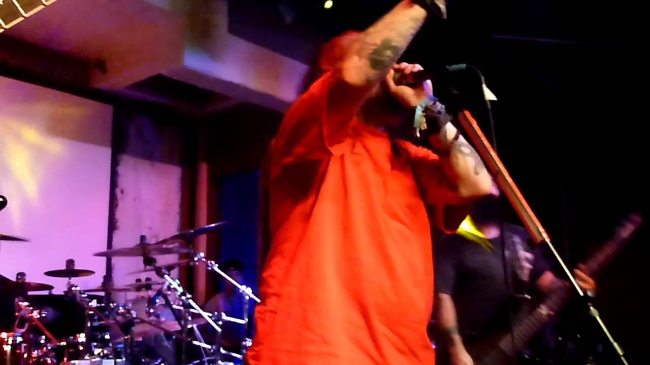 Soulfly - Jump / Eye For An Eye ( Iron Maiden The Trooper Outro )@ The Korova - San Antonio, TX