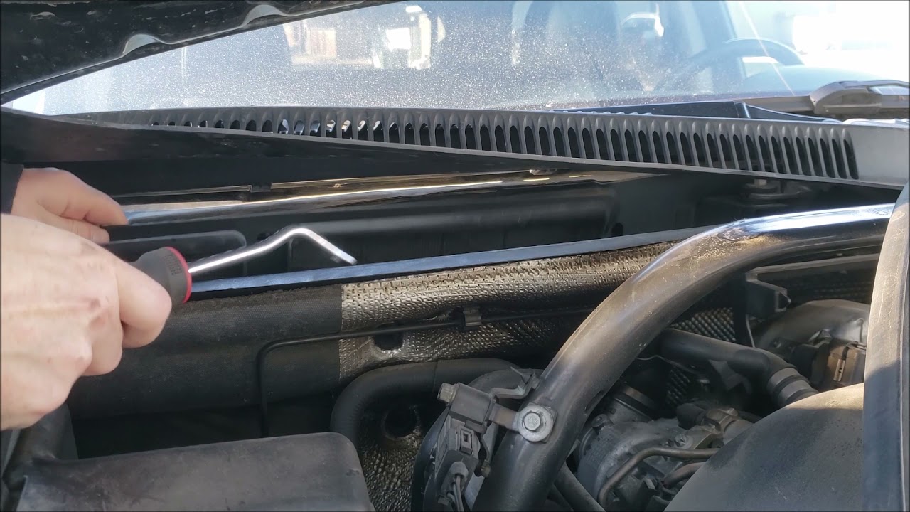 Как: Фильтр салона в Jeep Grand Cherokee WK 05-10