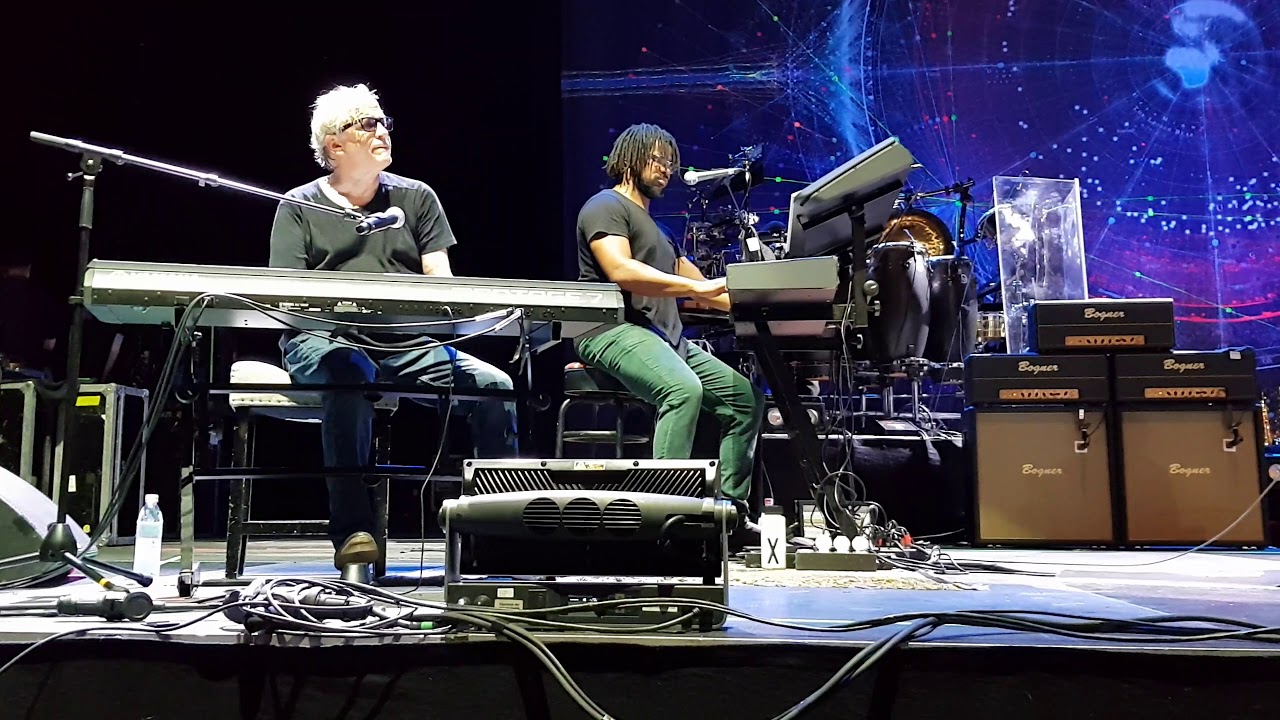 Toto - Human Nature (Michael Jackson)  Live in Budapest 2019.06.27.   /40 Trips Around The Sun Tour/