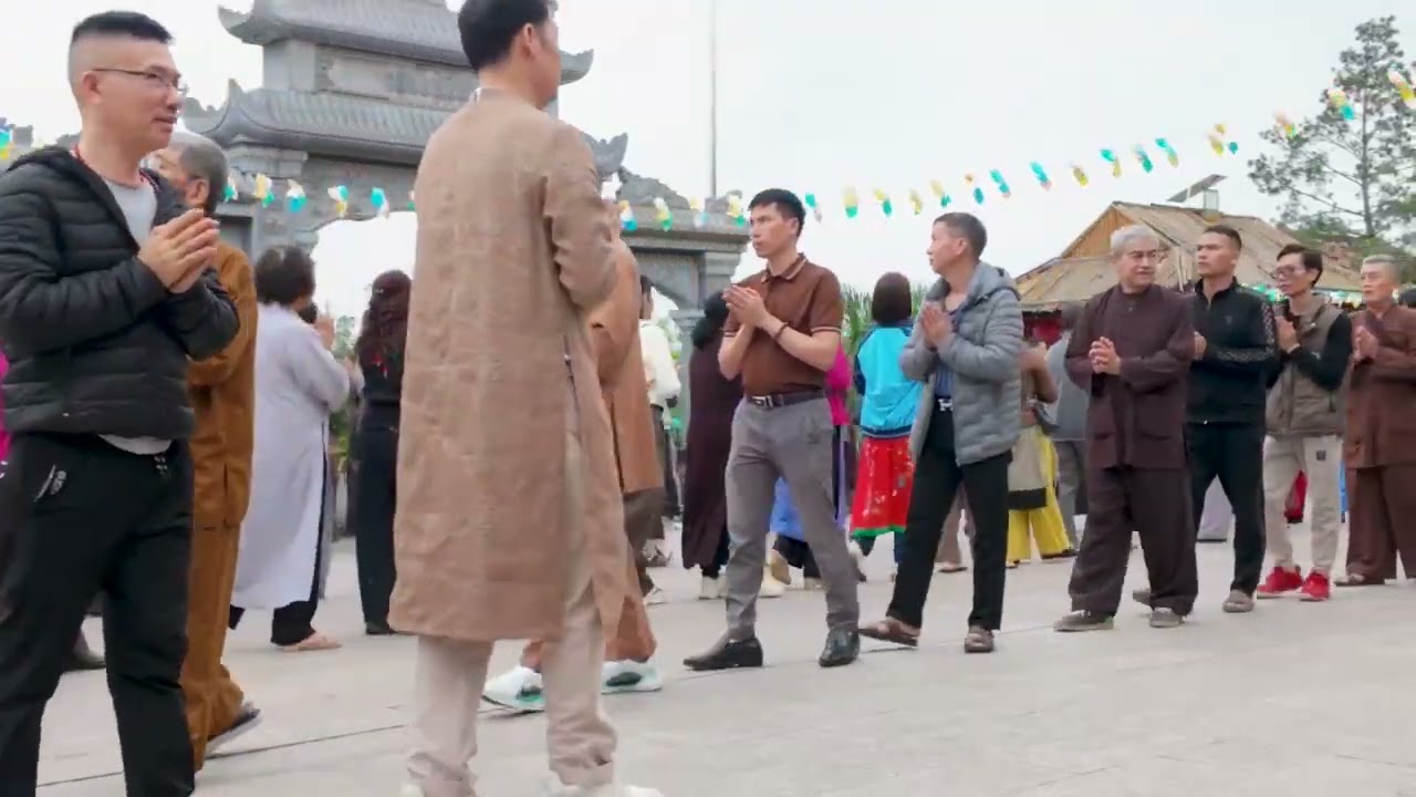 DU XUÂN ĐẦU NĂM TA CÙNG NHAU GIEO DUYÊN - NIỆM PHẬT A DI ĐÀ CHO LÒNG THÊM THANH THẢN