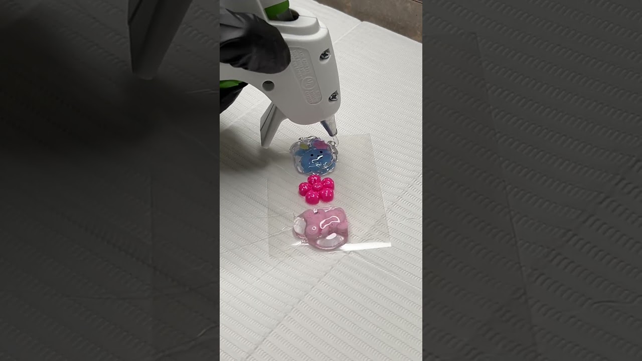 DIY NAIL CHARM MOLD USING A HOT GLUE GUN #shorts