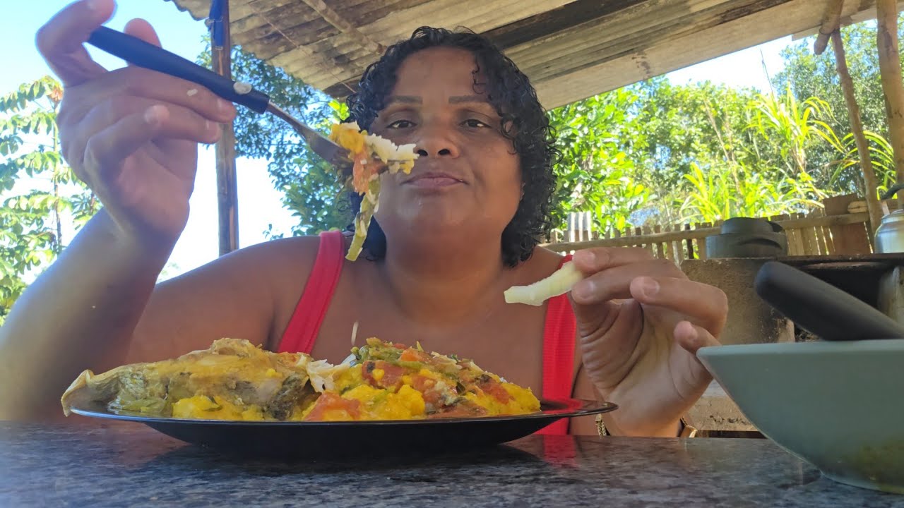 ALMOÇO DE HOJE  CORVINA AO MOLHO DE COCO | COMIDA DE ROÇA